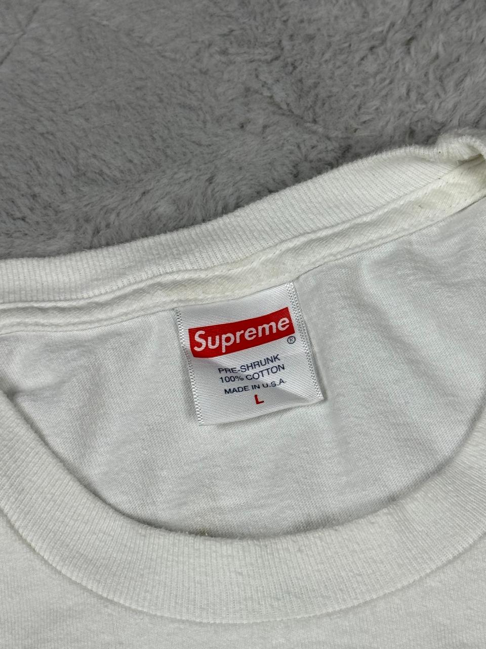 SUPREME TEE