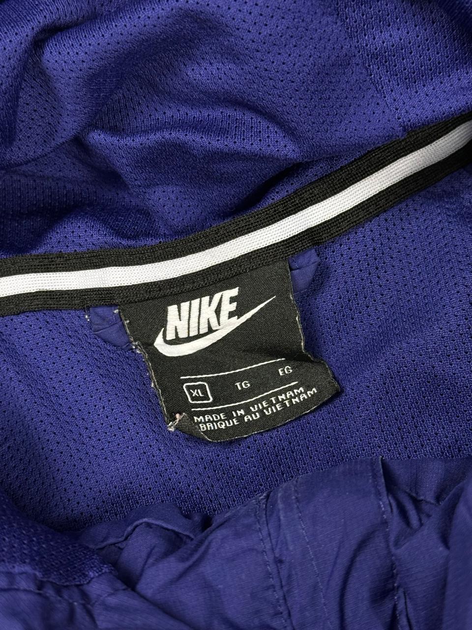 WINDBREAKER NIKE